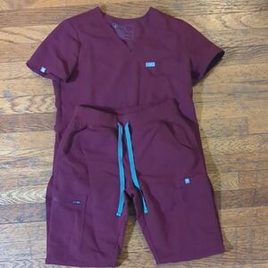 Figs Maroon Scrub Set